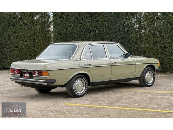 MEGA OTOMOTİV'DEN 1983 MODEL OTOMATİK W123 230E..KLİMALI