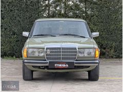 MEGA OTOMOTİV'DEN 1983 MODEL OTOMATİK W123 230E..KLİMALI