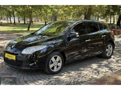 DİZEL-OTOMATİK VİTES- DEĞİŞENSİZ-RENAULT MÉGANE