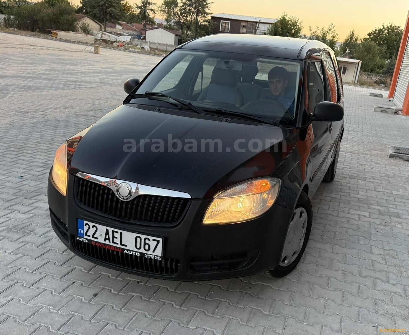 Galeriden Skoda Roomster 1.2 2008 Model Afyonkarahisar 283.000 km Siyah 2