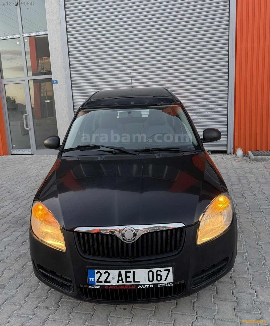 Galeriden Skoda Roomster 1.2 2008 Model Afyonkarahisar 283.000 km Siyah 1