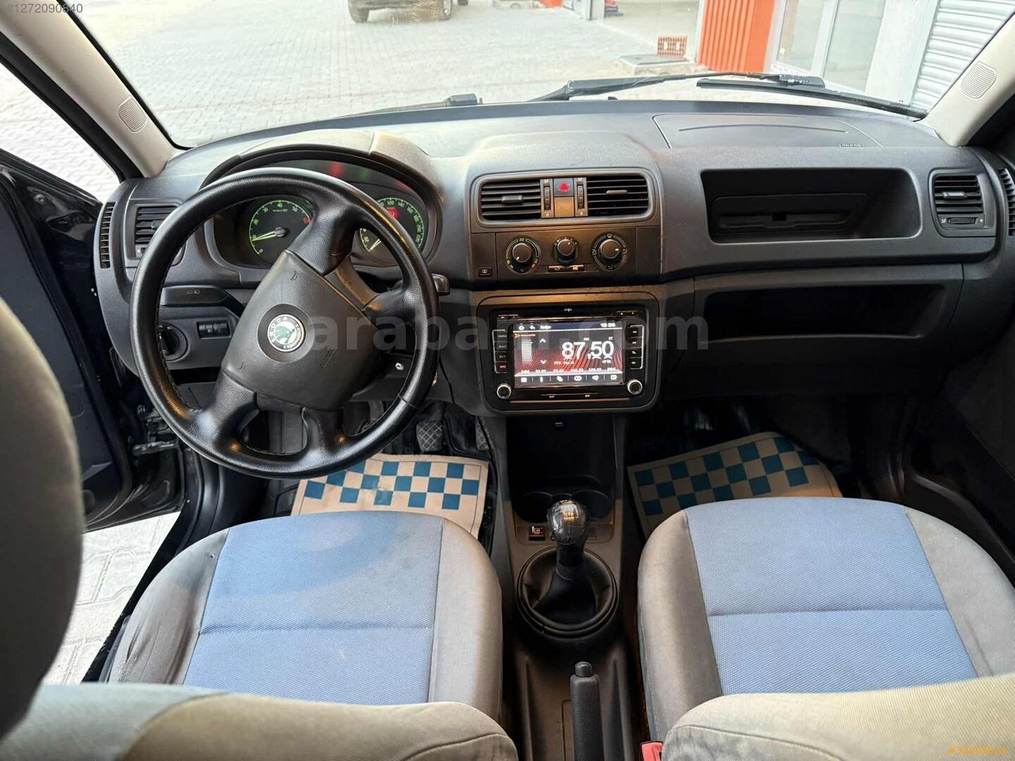 Galeriden Skoda Roomster 1.2 2008 Model Afyonkarahisar 283.000 km Siyah 3