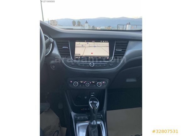 2020 model Opel Crossland Ultimate Çift Renk (ARAÇ MERSİNDEDİR)