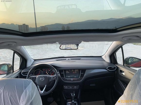 2020 model Opel Crossland Ultimate Çift Renk (ARAÇ MERSİNDEDİR)