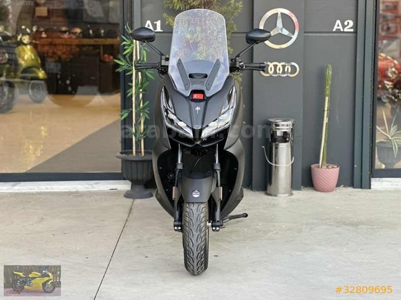 My GARAGE/2024 RKS ZONTES 250 abs