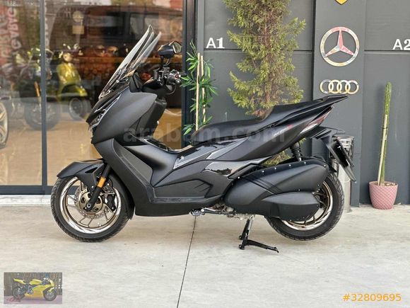 My GARAGE/2024 RKS ZONTES 250 abs