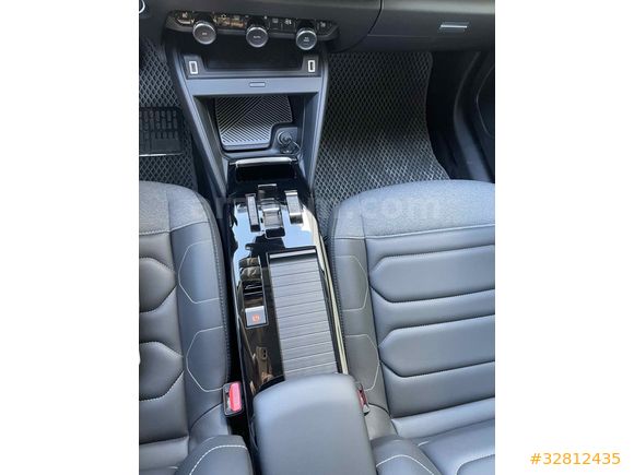 Sahibinden Citroen C4 X 1.2 PureTech Shine Bold 2024 Model 