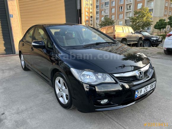 HATASIZ - BOYASIZ Sahibinden Honda Civic 1.6 i-VTEC Premium 2011 Model 