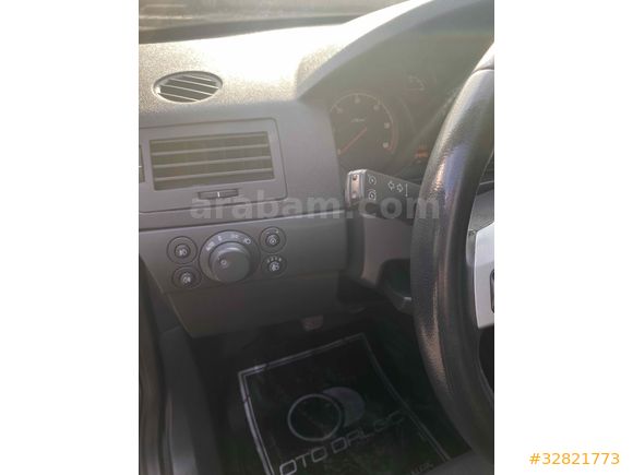 Opel Astra 1.3 CDTI Essentia Konfor 2011 Model