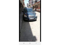 ÇOK KAÇAR AZ YAKAR  20.12.2027 ye kadar vizeli.. 1.4 doch 16 valf Hundai acsent era
