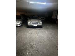İlk sahibinde yalnız MERAKLISINA -KENDİ KULLANICIYA -KOLEKSİYONERE-TARTIŞMASIZ -İDDİALI -TÜRKİYEDE TEK VE EŞSİZ MERCEDES E200