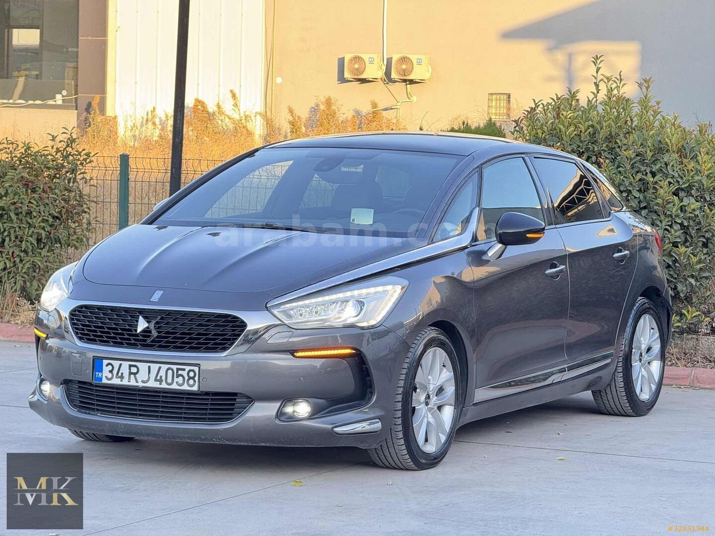 Galeriden DS Automobiles DS5 1.6 BlueHDi So Chic 2016 Model Osmaniye 205.000 km Füme 2