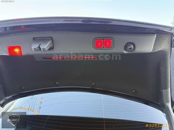 //E220d 4MATIC//COMMAND//CAM TAVAN//VAKUM//HATASIZ//360 KAMERA//
