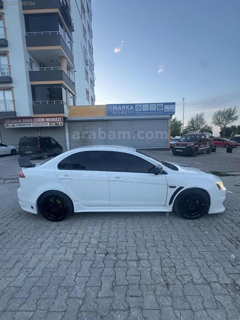 Galeriden Mitsubishi Lancer 1.5 Inform 2010 Model Adana 265.000 km Beyaz 5