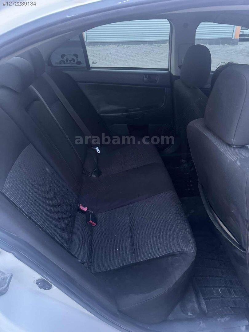 Galeriden Mitsubishi Lancer 1.5 Inform 2010 Model Adana 265.000 km Beyaz 4