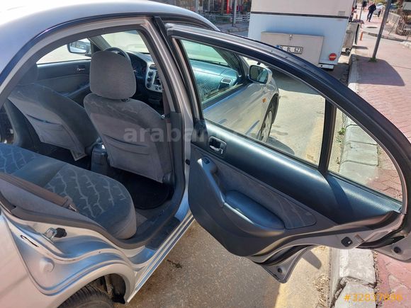 Sahibinden Honda Civic 1.6 i-VTEC LS 2004 Model 