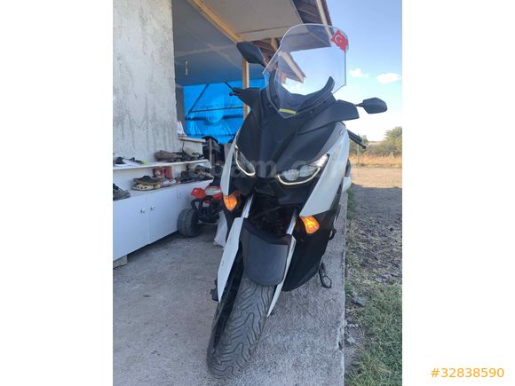 Beyaz İnci Yamaha X-Max 250 ABS 