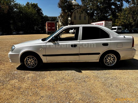 Sahibinden Hyundai Accent 1.5 CRDi Admire 2003 Model 