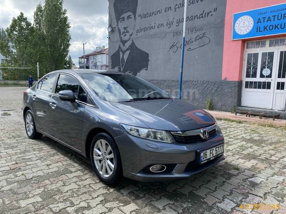 Sahibinden Honda Civic 1.6 i-VTEC ECO Elegance 2013 Model 