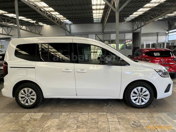 Sahibinden Renault Kangoo 1.5 BlueDCI L2 Equilibre 2025 Model 