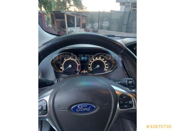 Sahibinden Ford Tourneo Courier 1.6 TDCi Titanium Plus 2017 Model