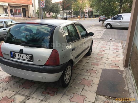Sahibinden Renault Clio 1.4 RXT 2001 Model 