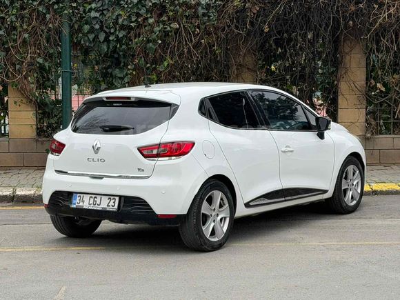 TERTEMİZ DÜŞÜK KM TURBOLU CLİO