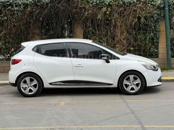 TERTEMİZ DÜŞÜK KM TURBOLU CLİO