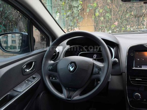 TERTEMİZ DÜŞÜK KM TURBOLU CLİO