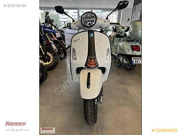 Galeriden Vespa GTS 300 Super Sport 2024 Model Aydın km Beyaz