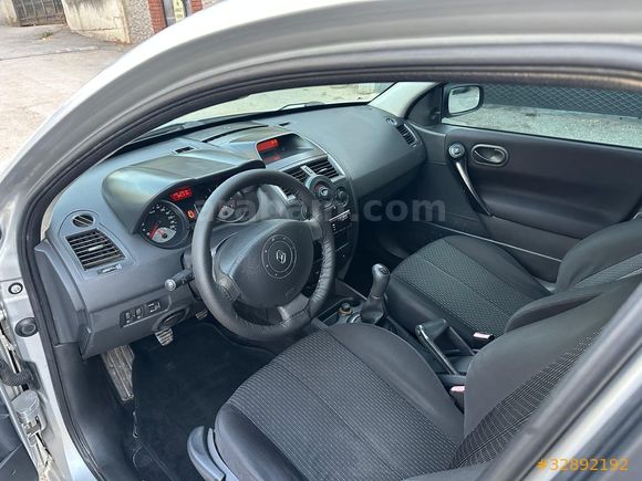 Sahibinden Renault Megane 1.4 Authentique 2006 Model