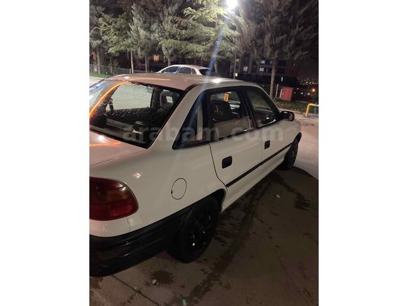 Sahibinden Opel Astra 1.4 GL 1998 
Model