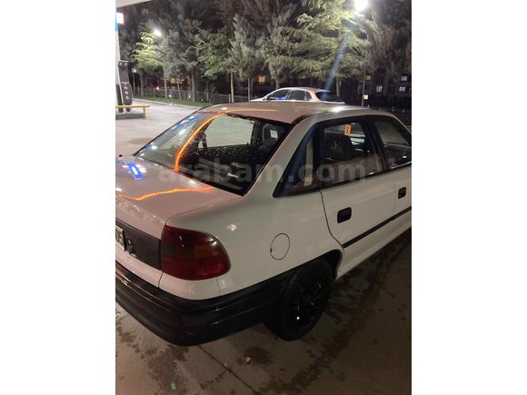 Sahibinden Opel Astra 1.4 GL 1998 
Model