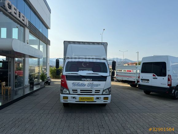 ÇELEN OTOMOTİV DEN 2008 MODEL ISUZU NPR KAPALI KASA KAMYON