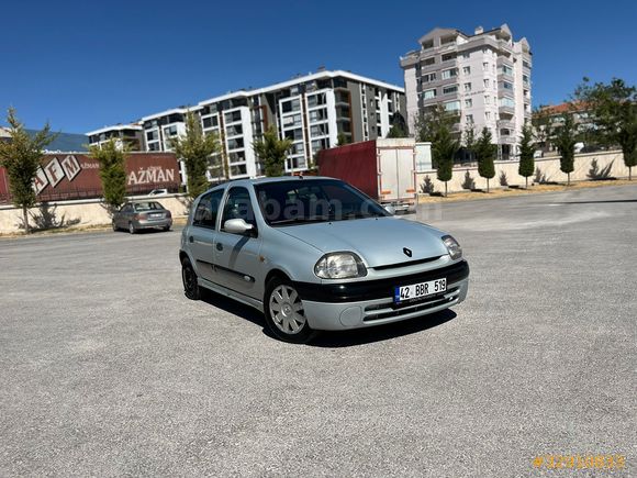 Sahibinden Renault Clio 1.4 RTA 2000 Model 