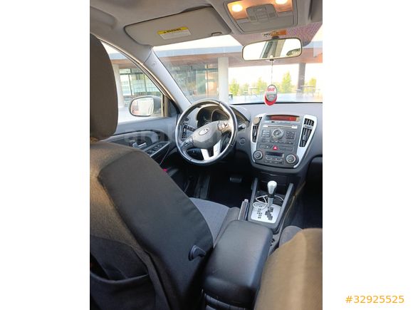 Sahibinden Kia Ceed 1.6 CRDi Concept SW 2011 Model