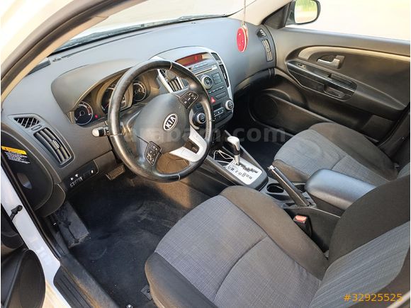 Sahibinden Kia Ceed 1.6 CRDi Concept SW 2011 Model