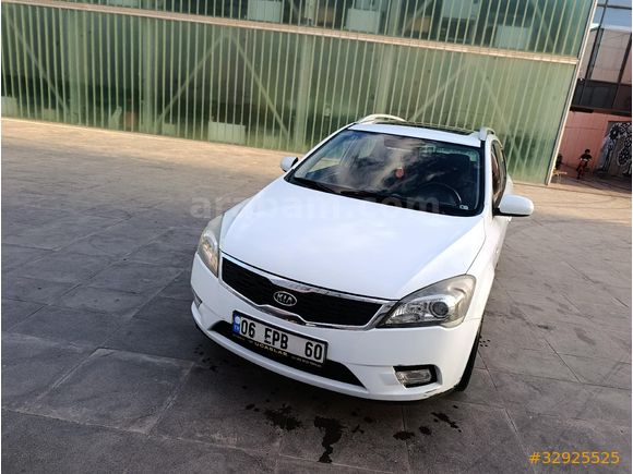 Sahibinden Kia Ceed 1.6 CRDi Concept SW 2011 Model
