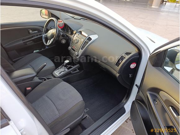 Sahibinden Kia Ceed 1.6 CRDi Concept SW 2011 Model