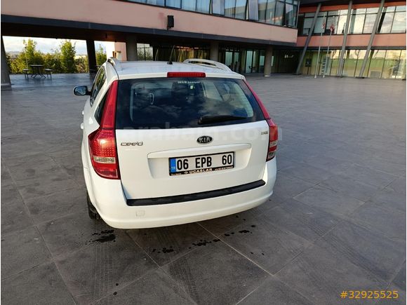 Sahibinden Kia Ceed 1.6 CRDi Concept SW 2011 Model