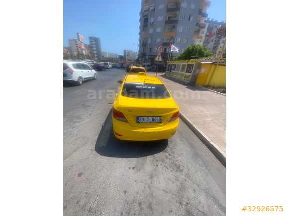 SOLİ TAKSİ DURAGINDA SATILIK PLAKA DURAK ARAÇ