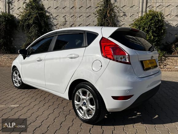 2015 FORD FİESTA TREND X.. BAKIMLI ARAÇ