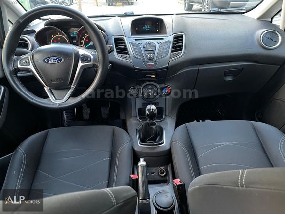 2015 FORD FİESTA TREND X.. BAKIMLI ARAÇ