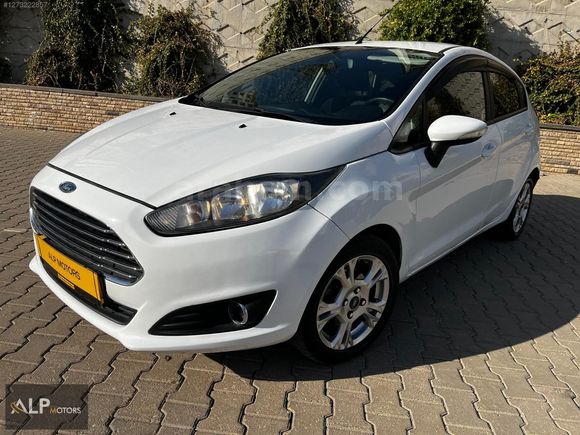 2015 FORD FİESTA TREND X.. BAKIMLI ARAÇ