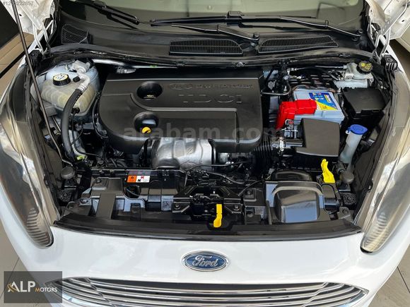 2015 FORD FİESTA TREND X.. BAKIMLI ARAÇ