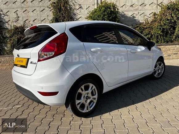 2015 FORD FİESTA TREND X.. BAKIMLI ARAÇ