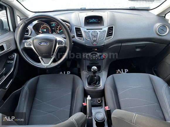 2015 FORD FİESTA TREND X.. BAKIMLI ARAÇ