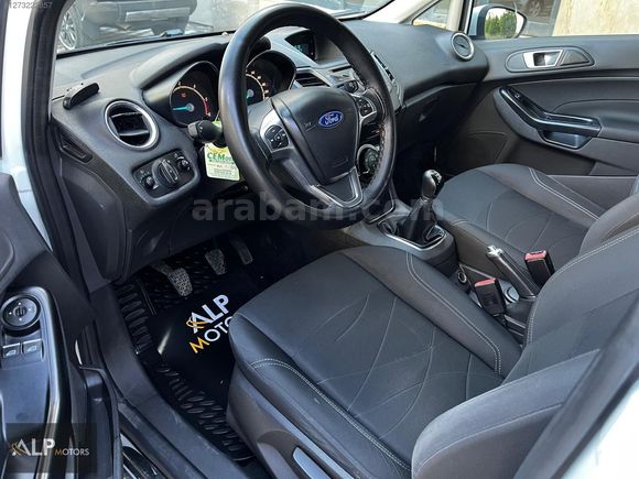 2015 FORD FİESTA TREND X.. BAKIMLI ARAÇ