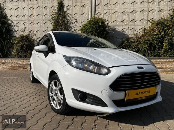 2015 FORD FİESTA TREND X.. BAKIMLI ARAÇ