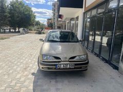 Sahibinden Renault Megane 2.0 RXT 1998 Model  285.000 km Şampanya